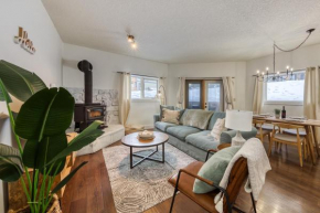 Radium Mountain Getaway, 2br Condo